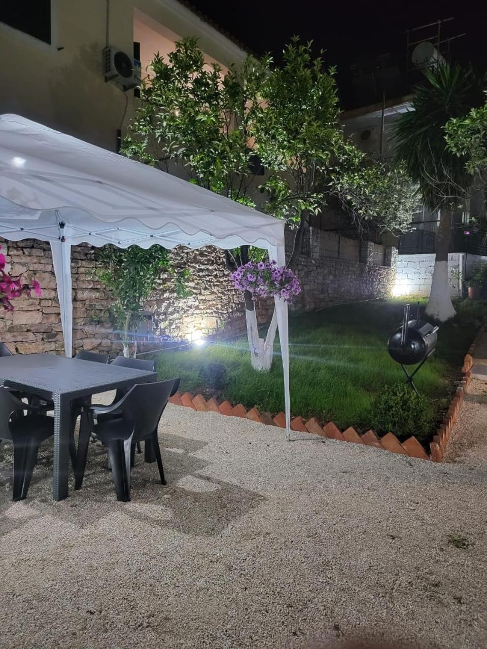 Ademi Villa
