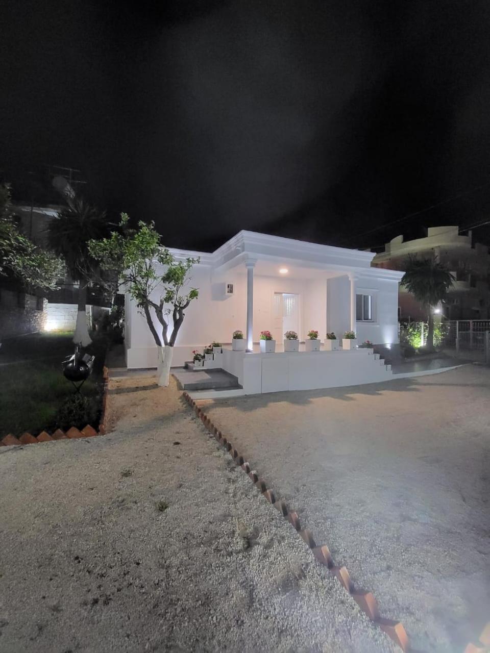 Villa Ademi *